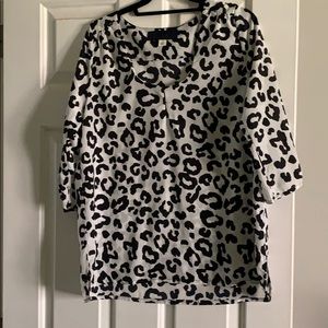 Blue Rain Black and White top Size L